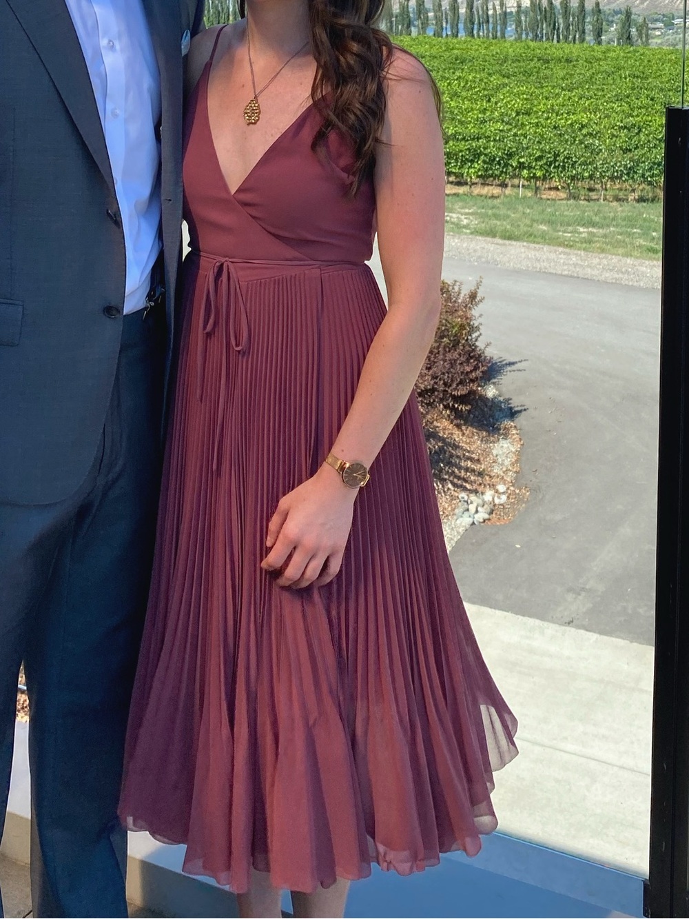 Wilfred Beaune Dusty Rose V-Neck Pleated Midi Wrap Dress